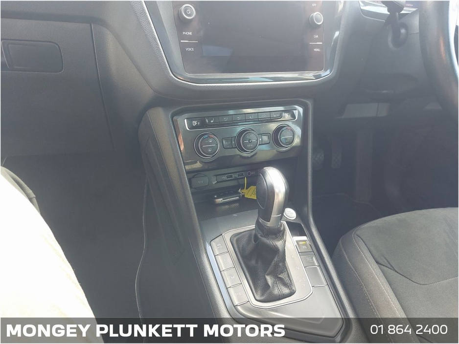 2019 Volkswagen Tiguan - image 17