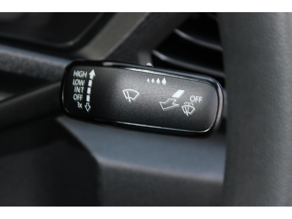 2022 Volkswagen Caddy CADDY TDI 102HP M6F €20,950