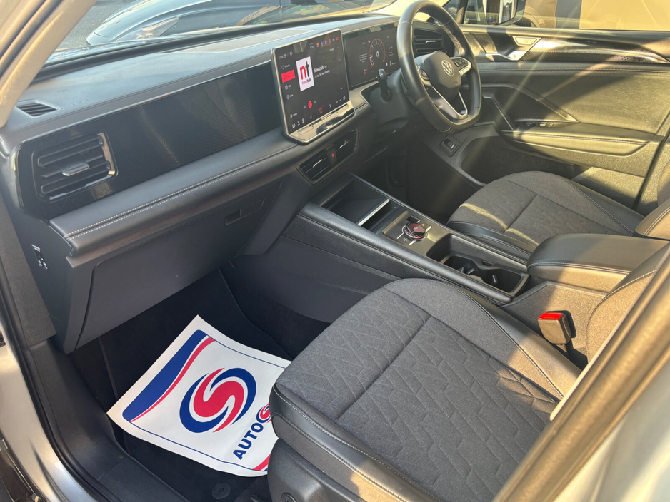 2024 Volkswagen Tiguan - image 11