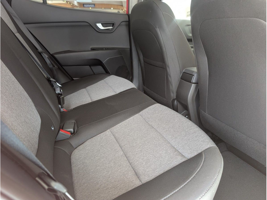 2026 Kia Stonic - image 6