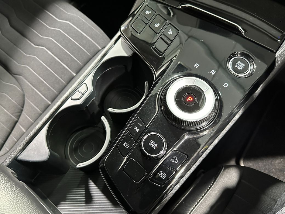 2023 Kia Sportage - image 21