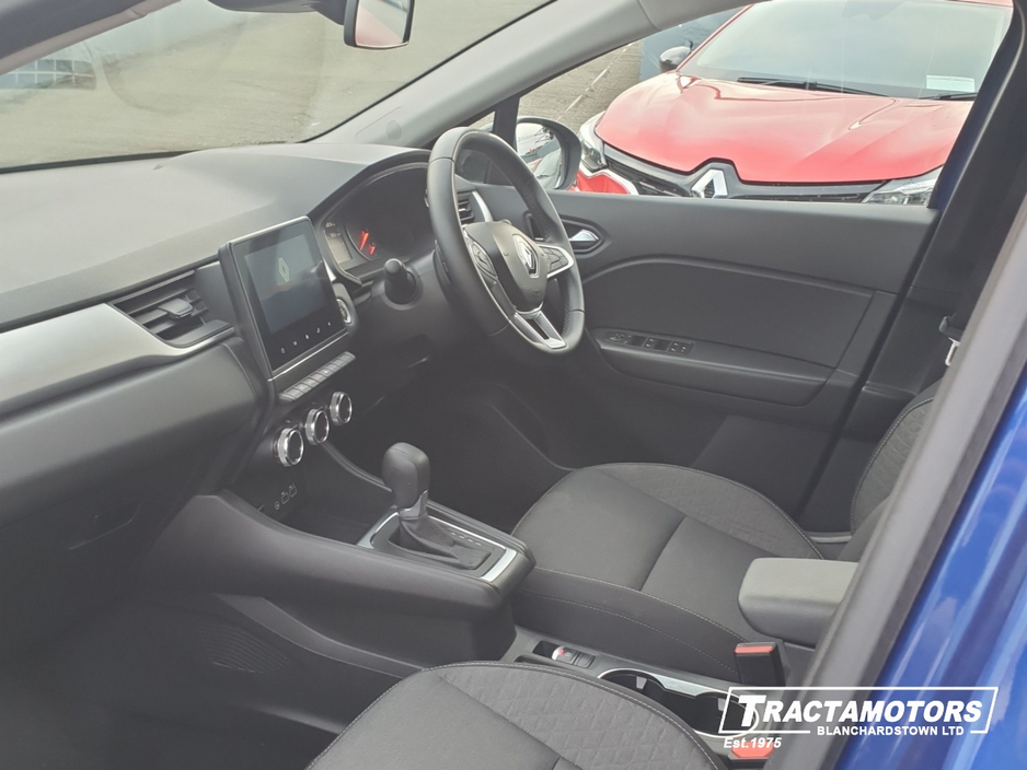 2023 Renault Captur - image 4