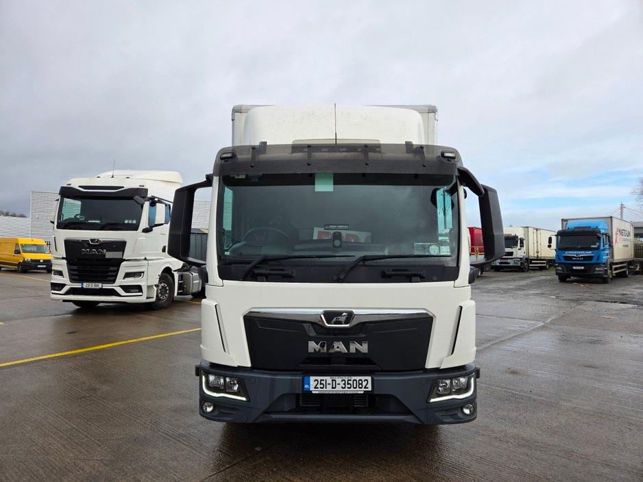 2025 MAN TGL 8.190 Curtain Side