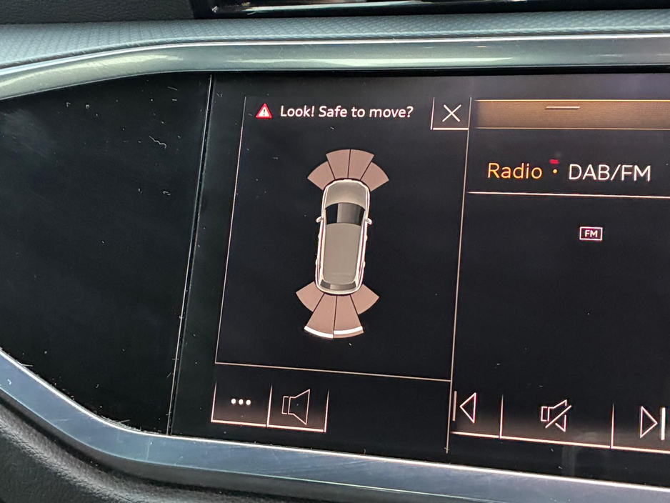 2019 Audi Q3 - image 11