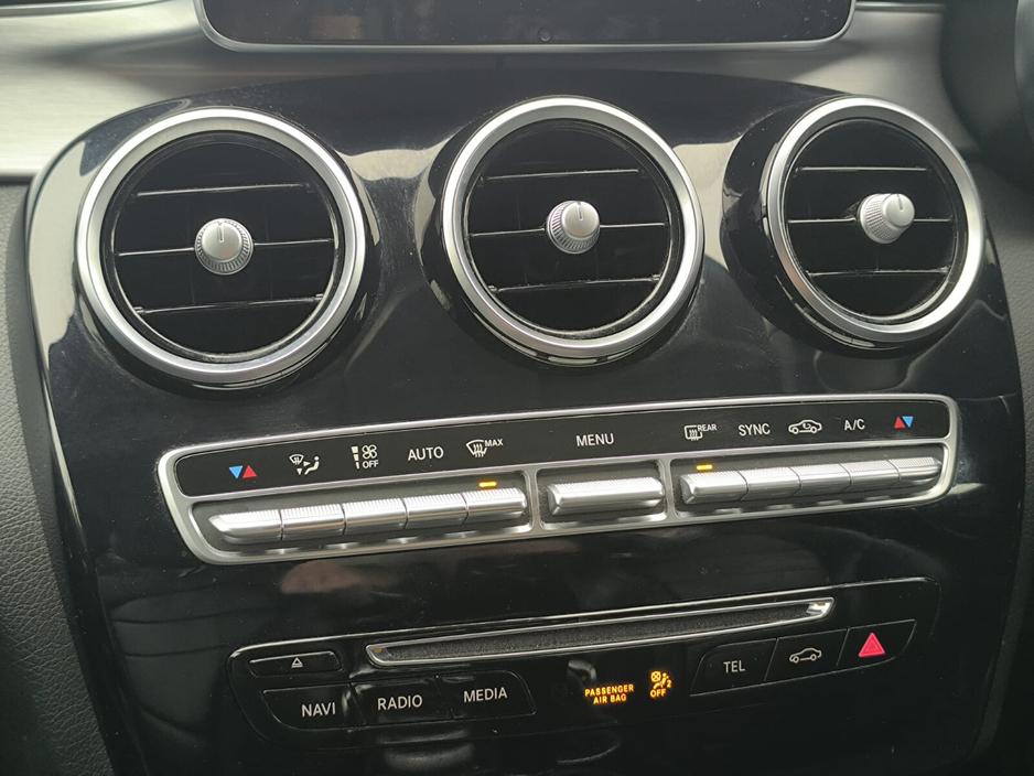 2018 Mercedes-Benz C Class - image 40