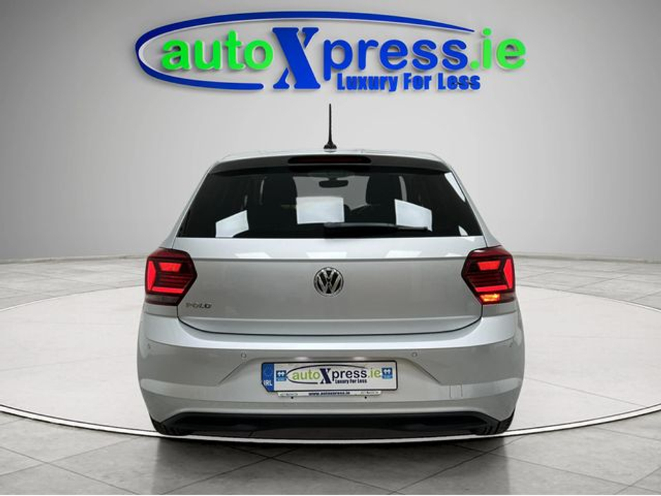 2018 Volkswagen Polo 1.0 TSI Automatic, Reversing camera, LOW MILES €16,895