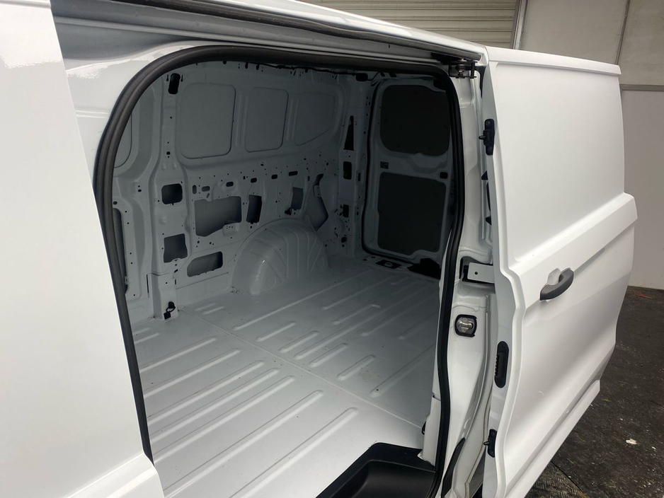 2025 Ford Transit Custom - image 19