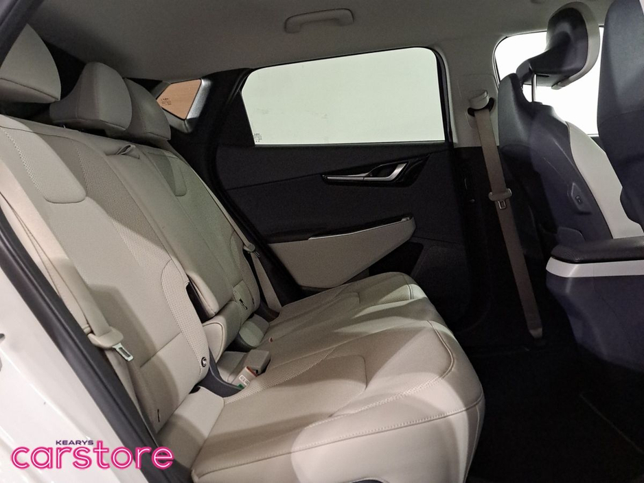 2022 Kia EV6 - image 13