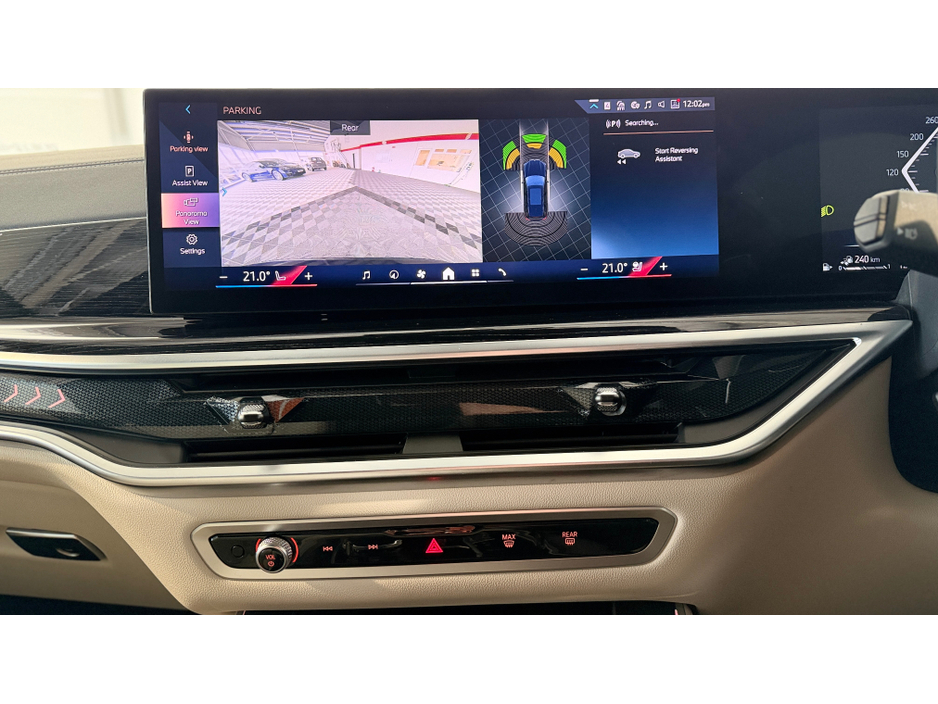 2024 BMW X5 - image 7