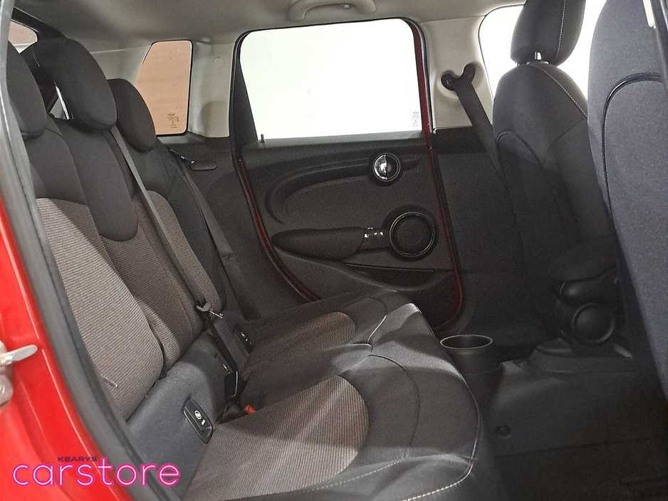 2018 MINI Hatch 1.5 Automatic €20,880