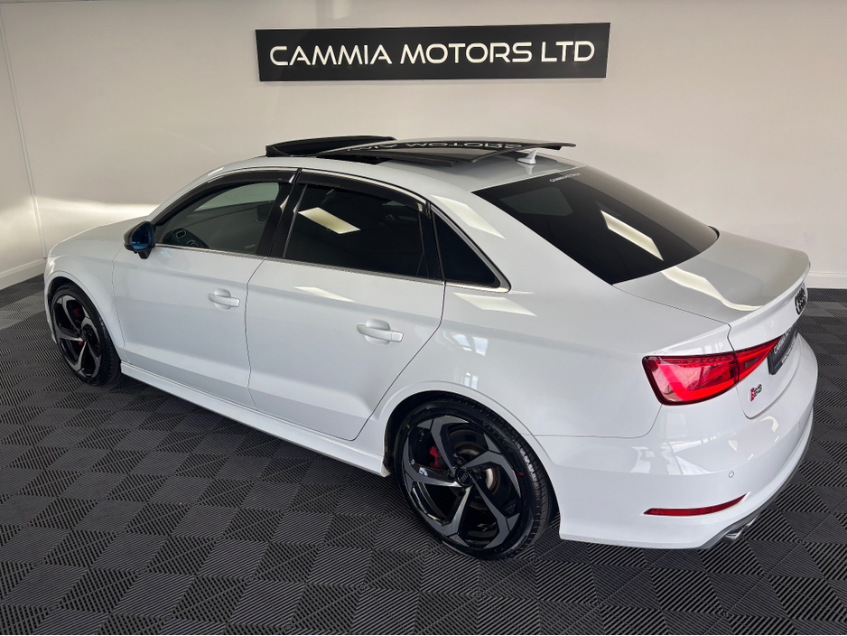 2015 Audi S3 - image 4