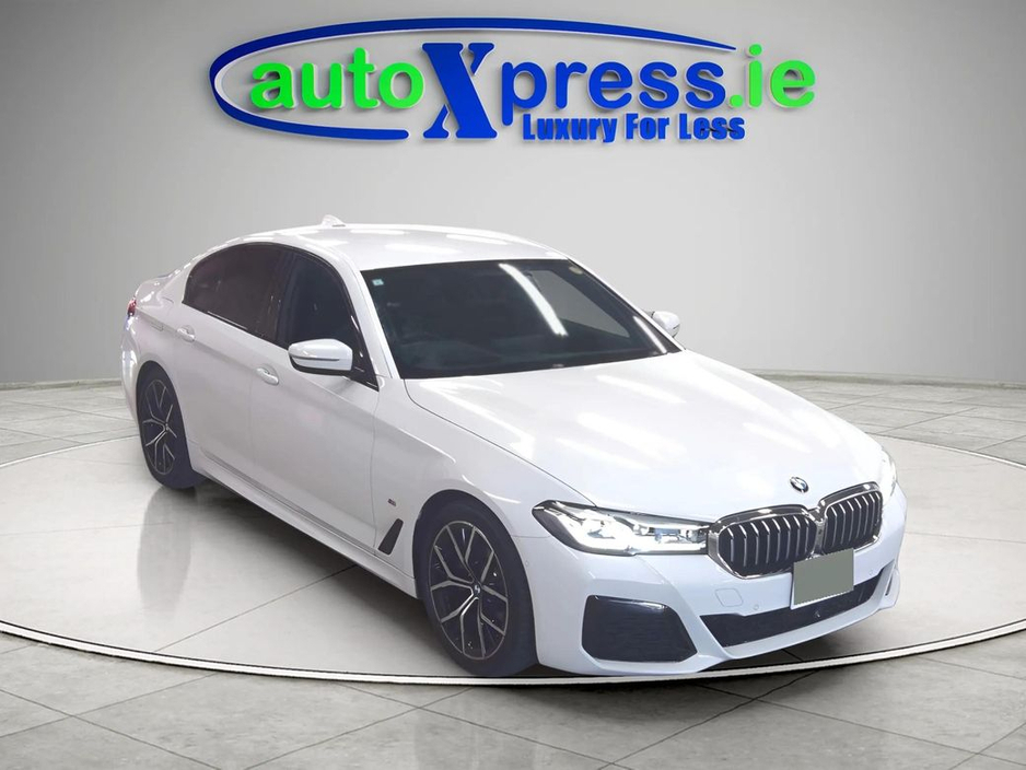 2021 BMW 5 Series M SPORT XDRIVE 523D Automatic, Reversing camera