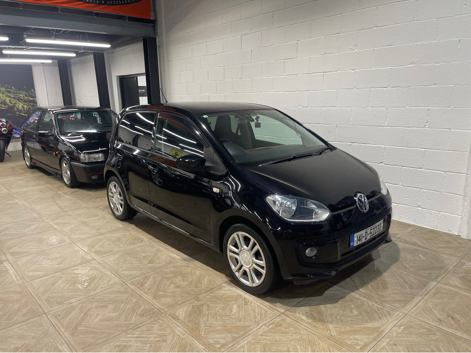 2014 Volkswagen up! DBA-AACHY 5DR €7,490