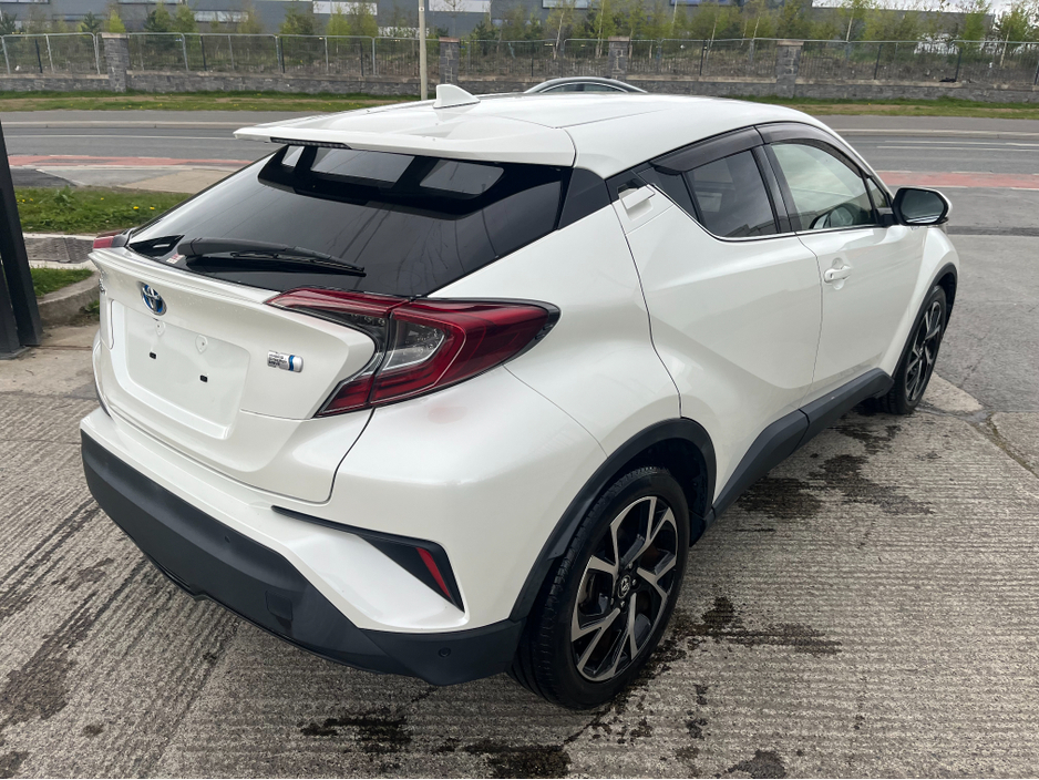 2018 Toyota C-HR - image 6