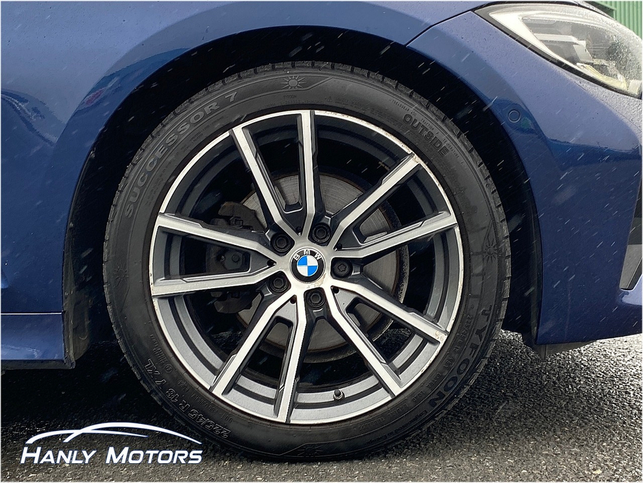 2019 BMW 3 Series - image 11