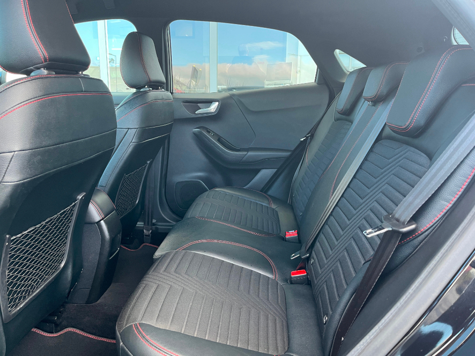 2020 Ford Puma - image 6