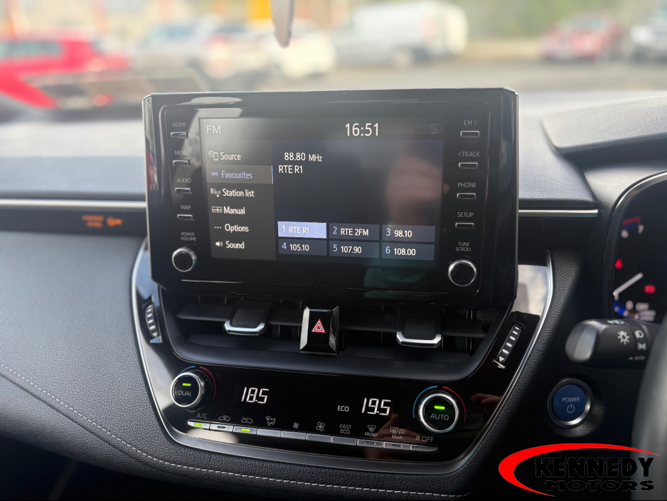 2019 Toyota Corolla - image 7