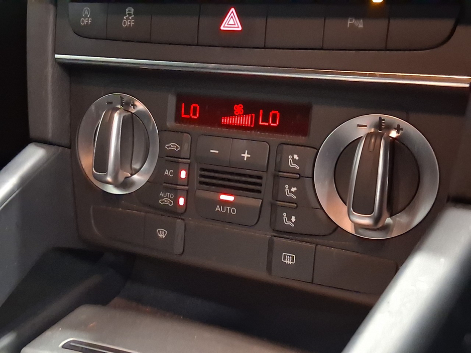 2012 Audi A3 - image 14