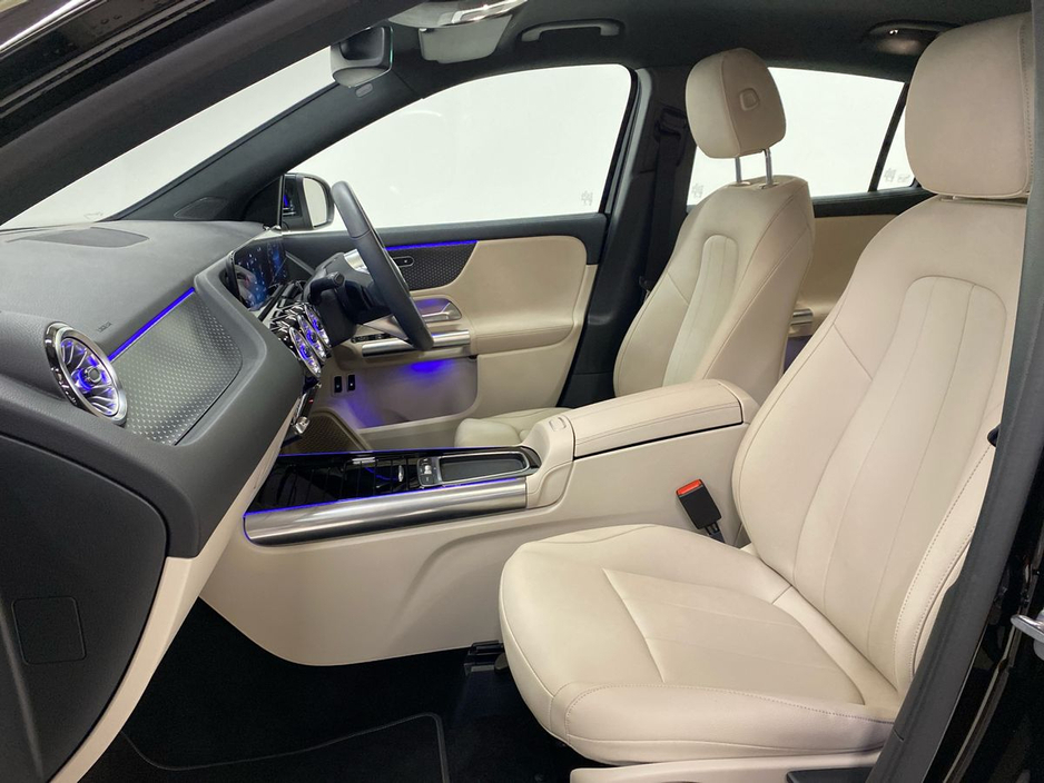 2025 Mercedes-Benz GLA Class - image 13