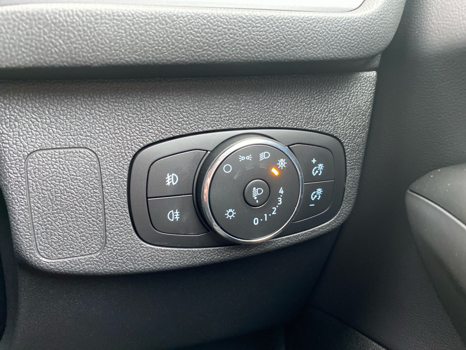 2025 Ford Focus - image 19