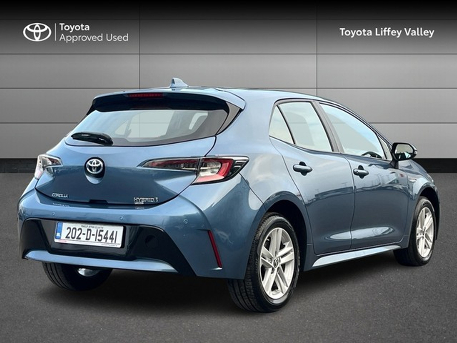 2020 Toyota Corolla - image 2
