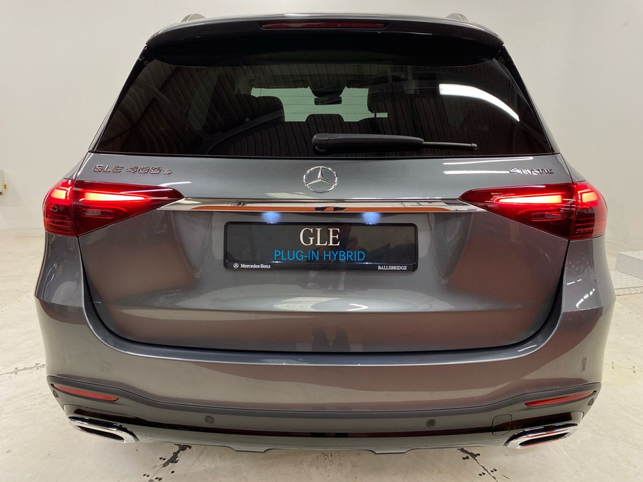 2025 Mercedes-Benz GLE Class - image 21