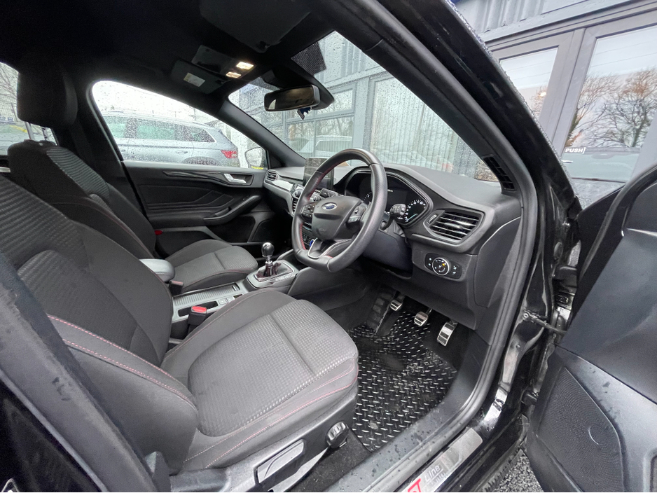 2021 Ford Focus ST-LINE EDITION 5DR 1.5 TD 120 M6 €21,950