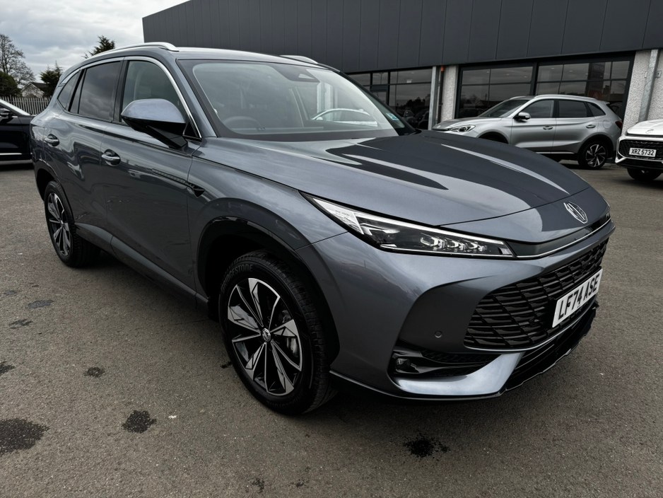 2025 MG HS - image 5