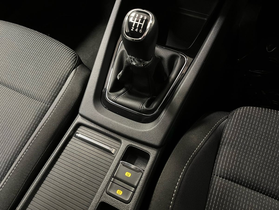 2023 Skoda Octavia Ambition Combi 1.0TSI 110BHP - Reversing Camera - Climate Control - Cruise Control - Auto Lights/Wipers - Apple CarPlay/Android Auto €25,950