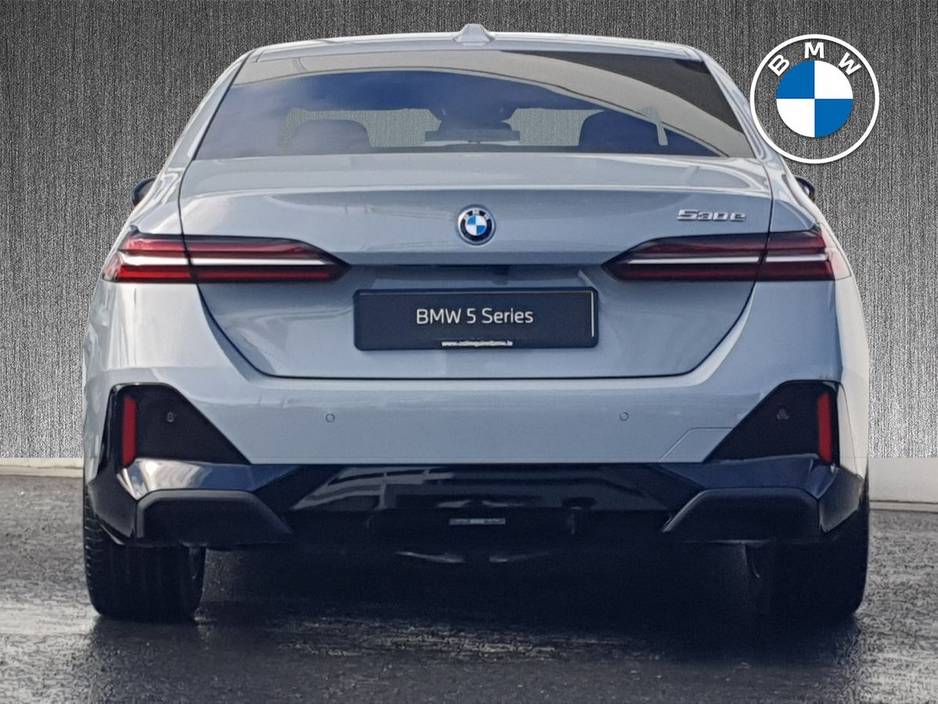 2026 BMW 5 Series - image 15