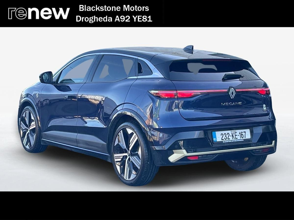 2023 Renault Megane E-Tech - image 3