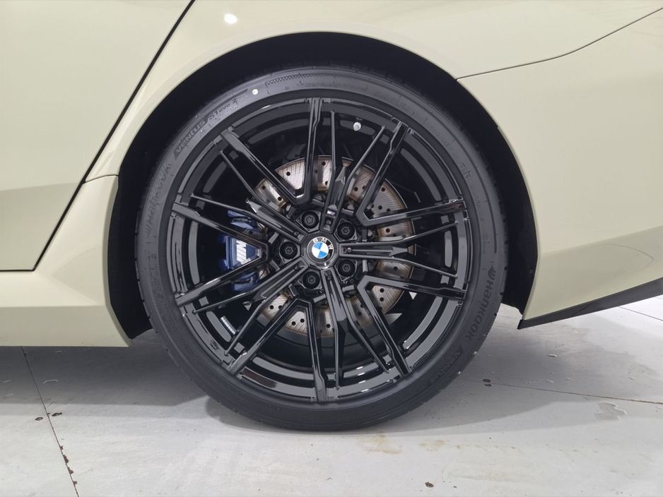 2026 BMW M5 - image 14