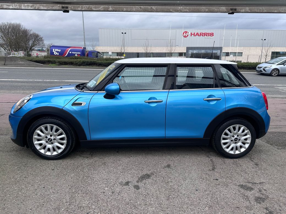 2015 MINI One - image 9