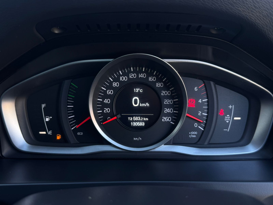 2017 Volvo S60 - image 16