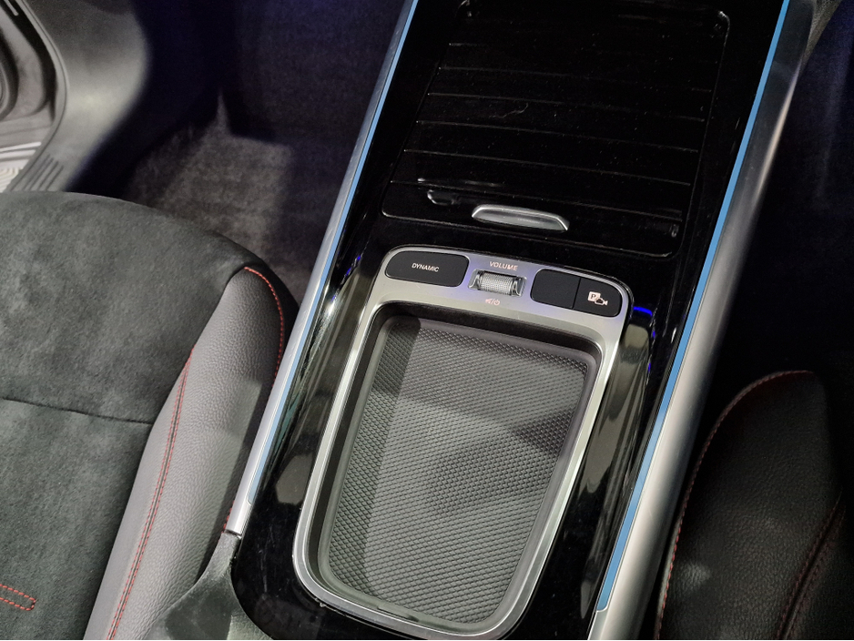 2023 Mercedes-Benz GLA Class 250E AMG LINE PREMIUM (PLUG IN HYBRID) AUTOMATIC **ONE OWNER / APPLE CARPLAY & ANDROID AUTO / BLIND SPOT ASSIST / HEATED FRONT SEATS / SAT NAV / REVERSE CAMERA / WIRELESS PHONE CHARGING** €40,900