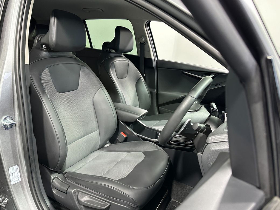 2025 Kia Niro - image 10