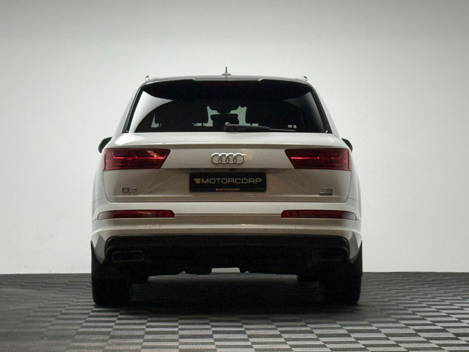 2019 Audi Q7 - image 6