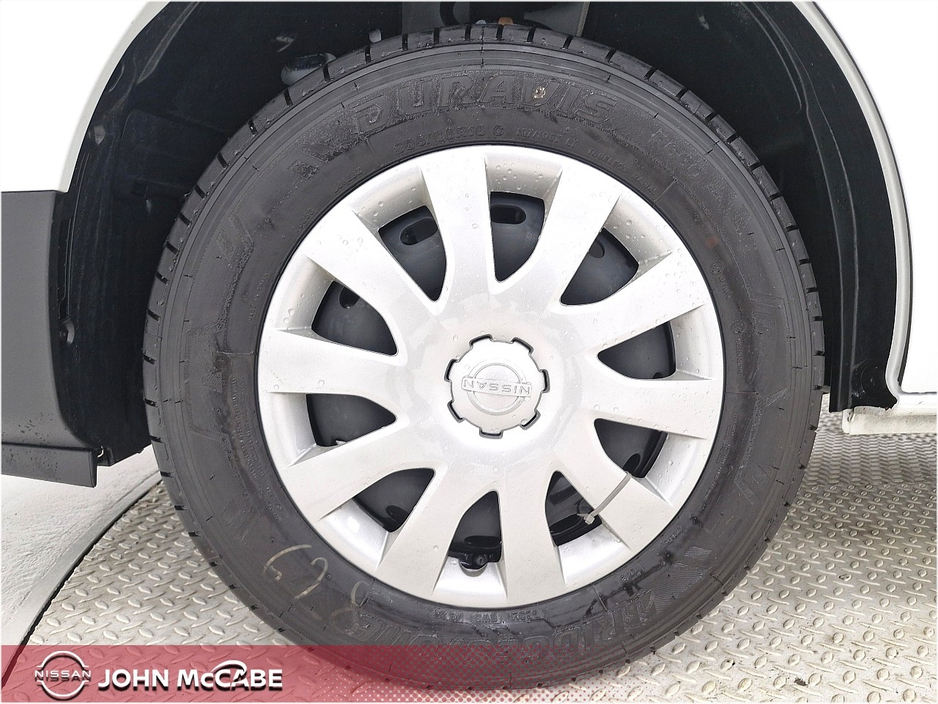 2025 Nissan Primastar - image 30