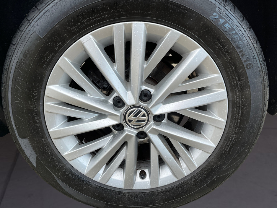 2019 Volkswagen T-Roc DESIGN 1.0 TSI MANUAL 6SPEED FWD 115HP 5DR €18,500