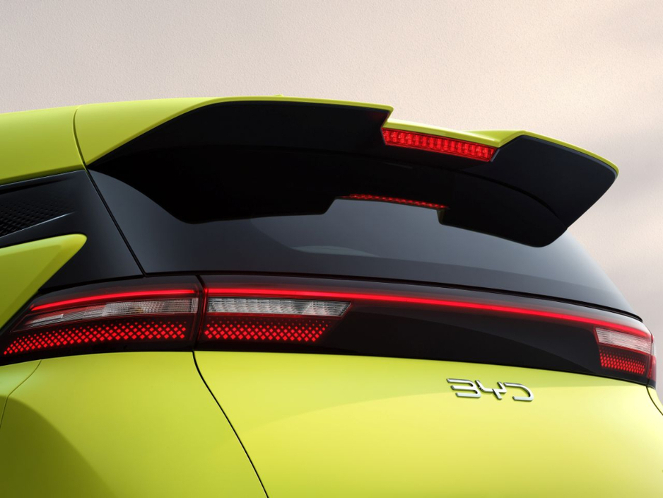 2026 BYD Dolphin Surf Boost 43.2kWh €23,880