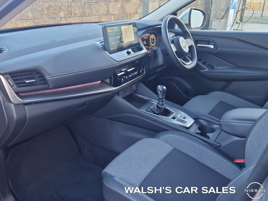 2025 Nissan Qashqai 1.3 Mhev SV Premium MY24 04DR €37,950