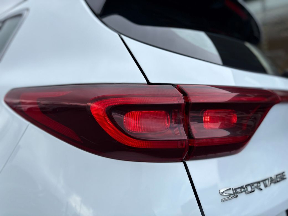 2019 Kia Sportage - image 11