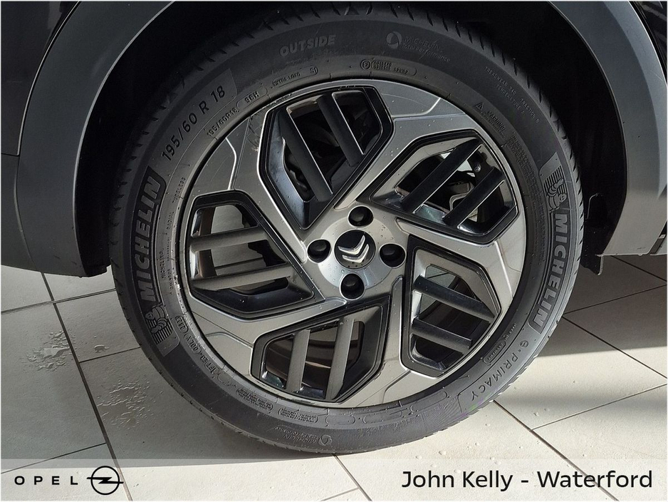 2023 Citroen C4 - image 6