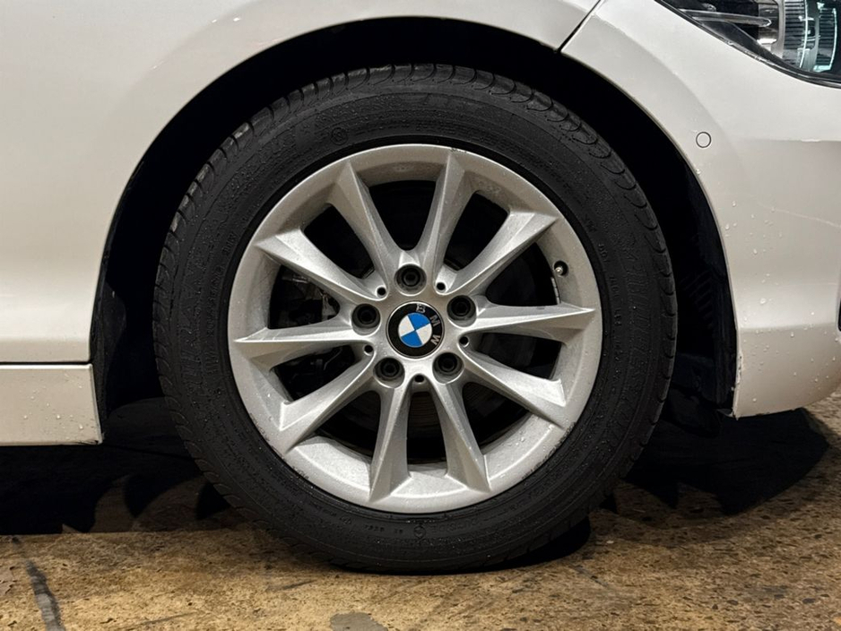 2018 BMW 1 Series - image 11