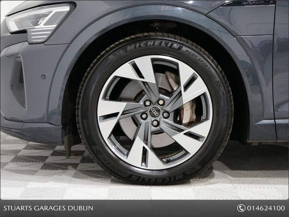 2024 Audi Q8 e-tron - image 9