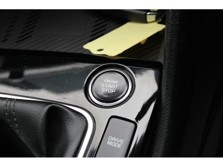 2022 Kia Sportage - image 17