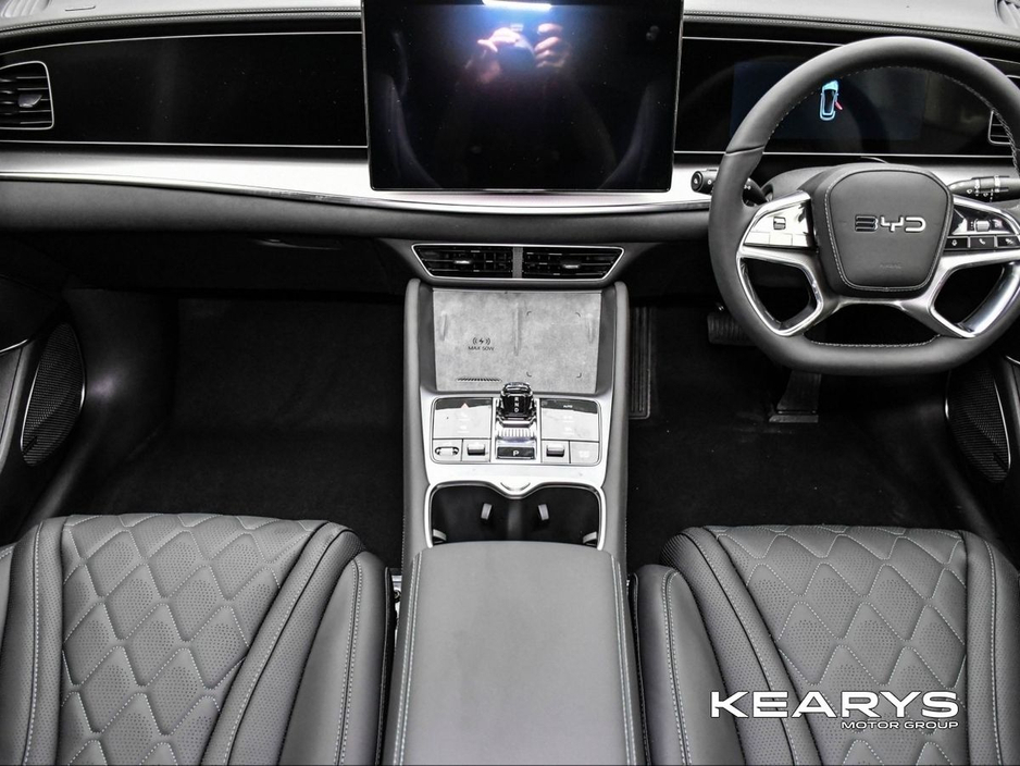 2026 BYD Sealion 7 - image 9