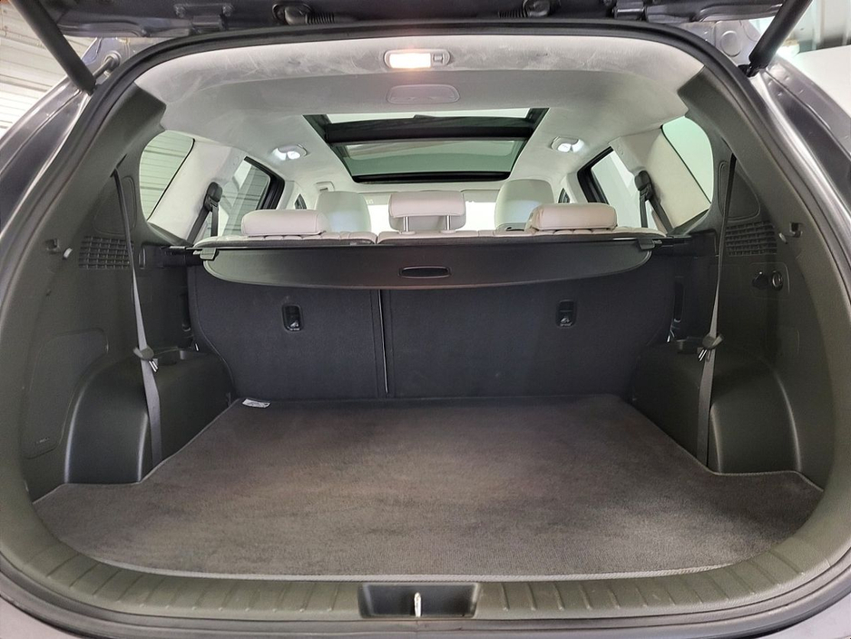 2022 Hyundai Santa Fe - image 15