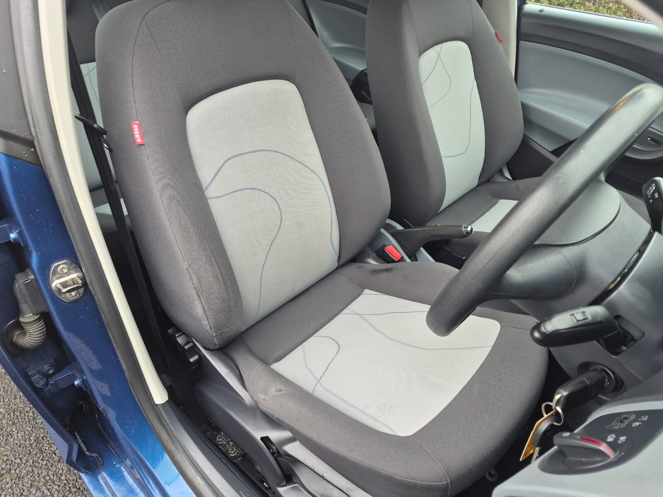 2014 SEAT Ibiza - image 12