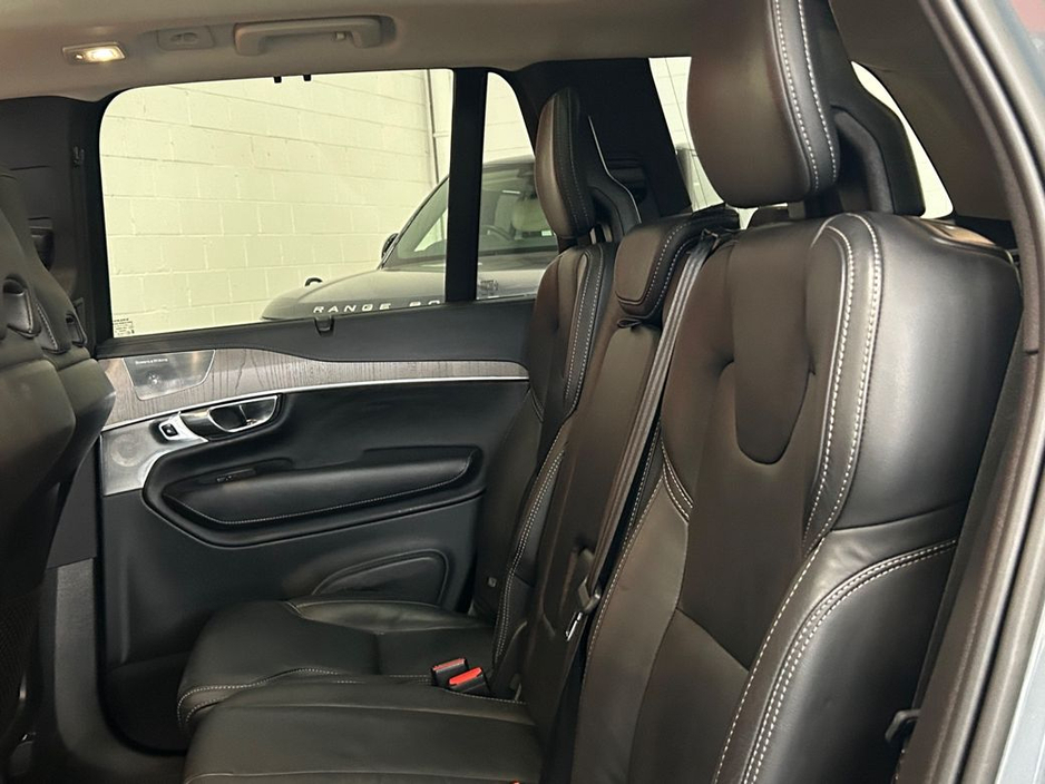 2022 Volvo XC90 - image 20